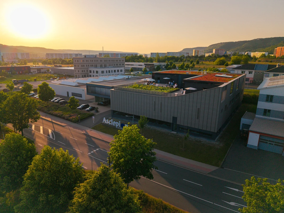 Asclepion Laser Technologies, Jena — שעת בין ערביים